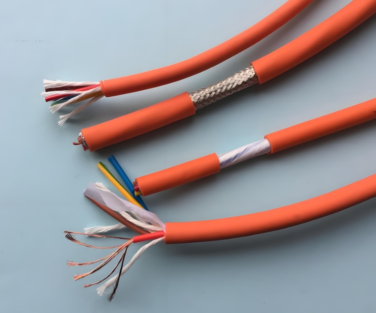 南方珠江科技電纜分享電纜行業創新模式經營能解決電纜庫存.jpg 南方珠江科技電纜分享電纜行業創新模式經營能解決電纜庫存.jpg